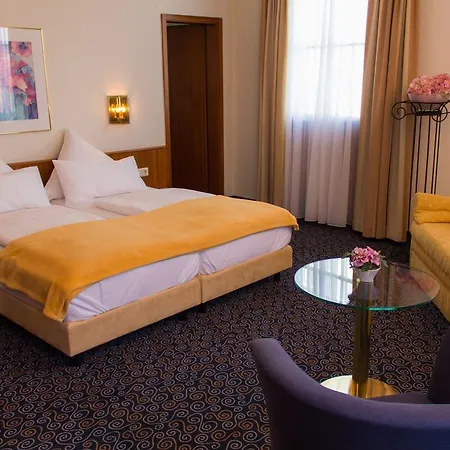 Ξενοδοχείο Stadthotel 3*