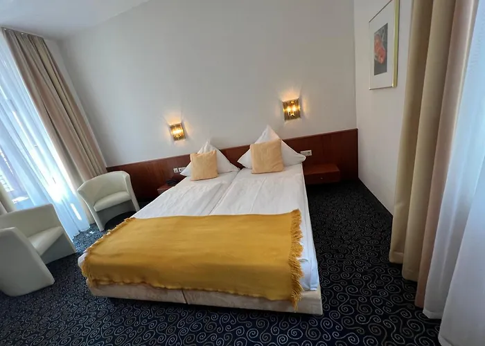 酒店 Stadthotel 3*